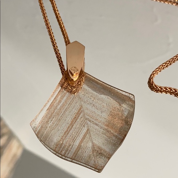 Kendra Scott necklace - Picture 2 of 3